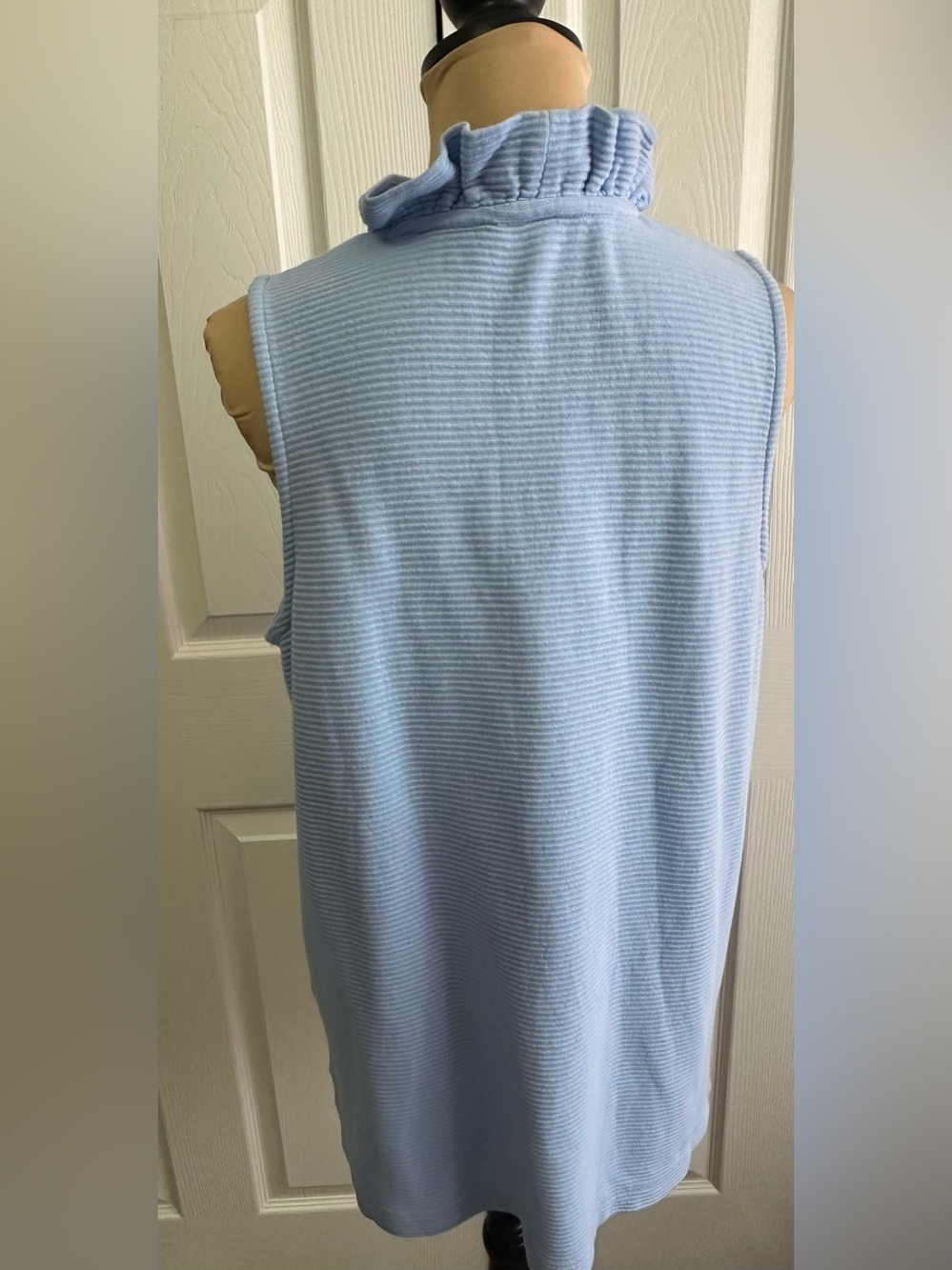 crown & ivy Light Blue Ruffled V-Neck Ribbed Tank - Picture 4 of 7